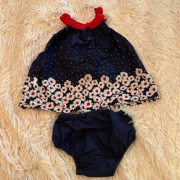 GAP Baby Girl Dress w/ bloomers. - Picture 2 of 3
